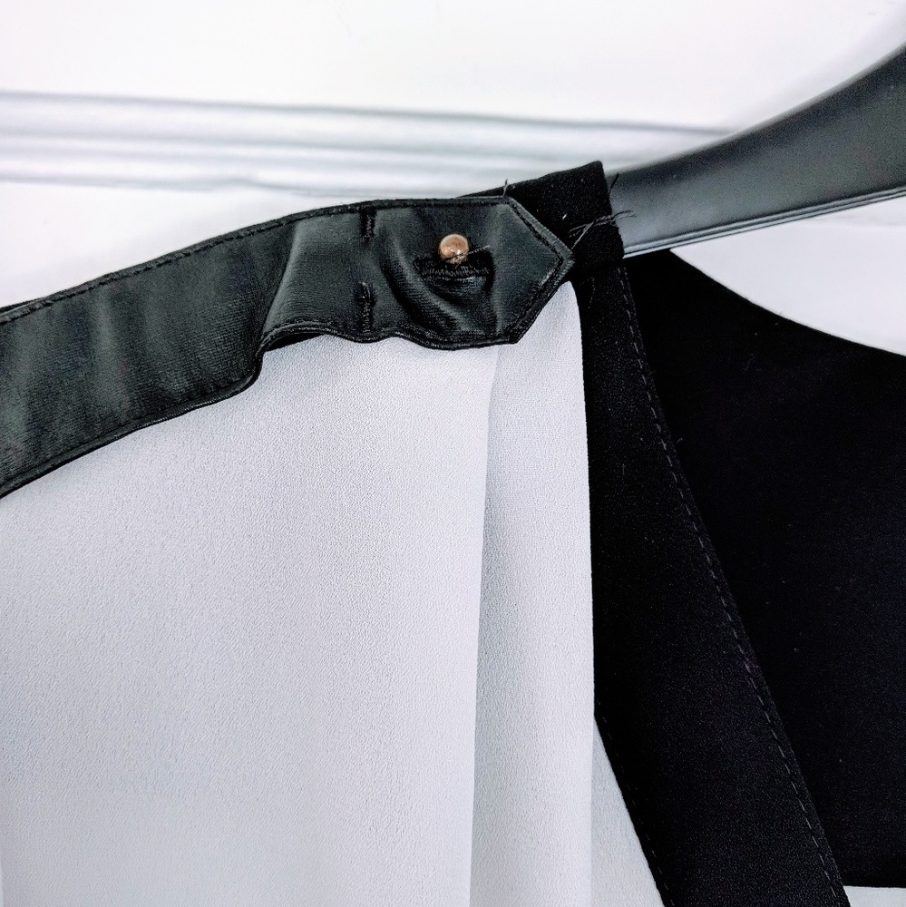 Express Shear Off White & Black Detail Blouse - Picture 5 of 7